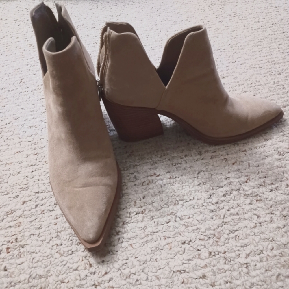 Vince Camuto booties